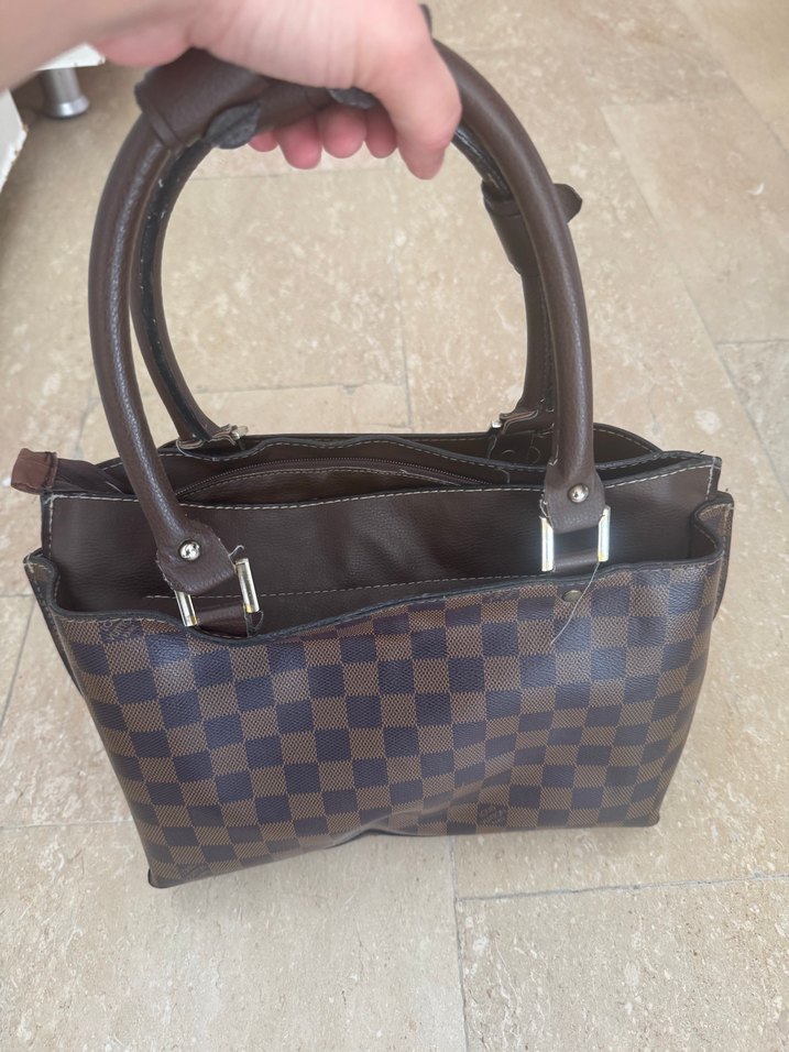 Kahverengi Kareli Deri Tokalı Kadın Çantası - Görsel 3