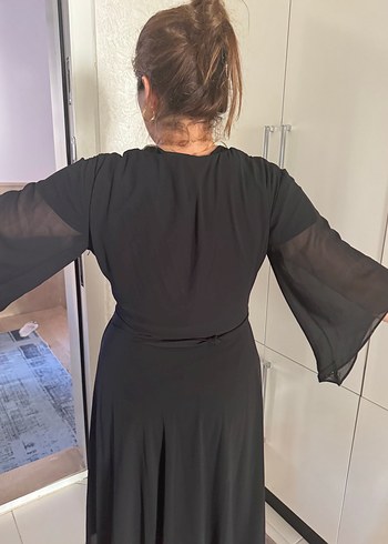 Nakışlı Siyah V Yaka Uzun Elbise - Görsel 4