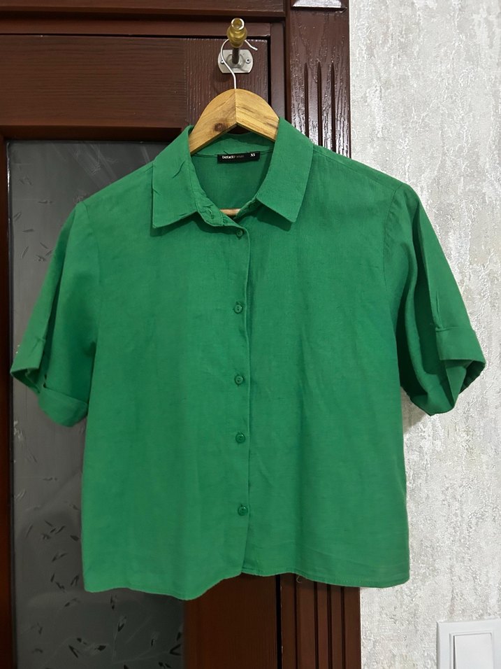 Düğmeli Yeşil Kısa Kollu Keten Gömlek - Görsel 3