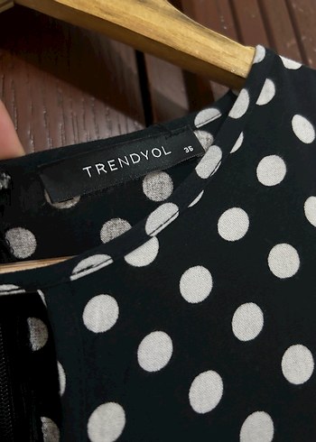 Siyah Puantiyeli elbise - Görsel 4