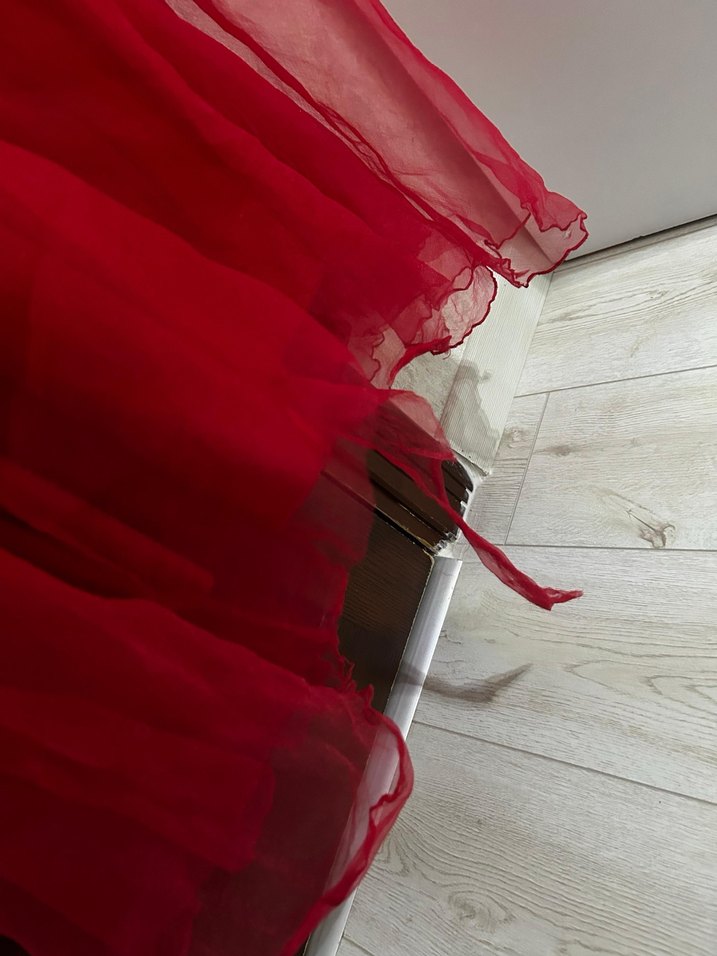 Kırmızı Drapeli Uzun Abiye Elbise - Görsel 4