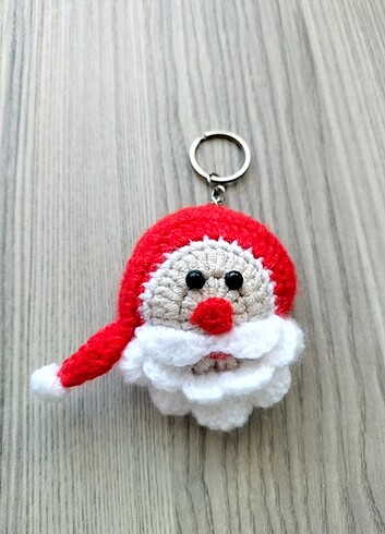 Tasarımcı Amigurumi Noel Baba anahtarlık