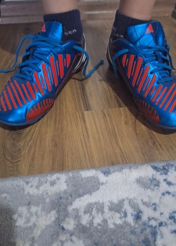 38 Beden Adidas Erkek Mavi Renkli Futbol Ayakkabısı