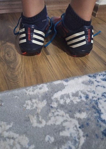 38 Beden mavi Renk Adidas Erkek Mavi Renkli Futbol Ayakkabısı
