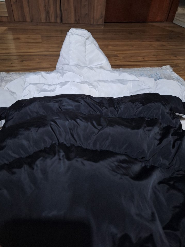 Nike Kapüşonlu Siyah Beyaz Erkek Mont - Görsel 3