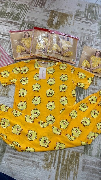 Diğer Kisa kollu alti uzun civciv pijama