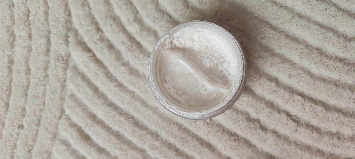 w7 brights eyes pudra - Görsel 3