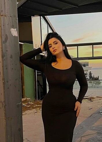 Uzun kollu uzun elbise