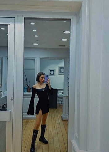 H&M Uzun kollu yan yırtmaçlı mini elbise