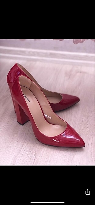 Kırmızı Koton Topuklu Ayakkabı