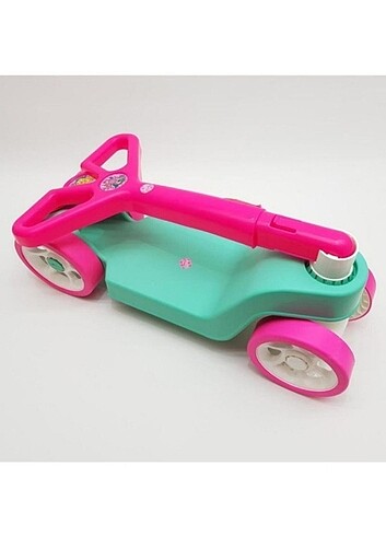 Pembe scooter 