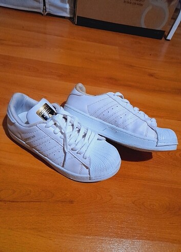 Adidas superstar