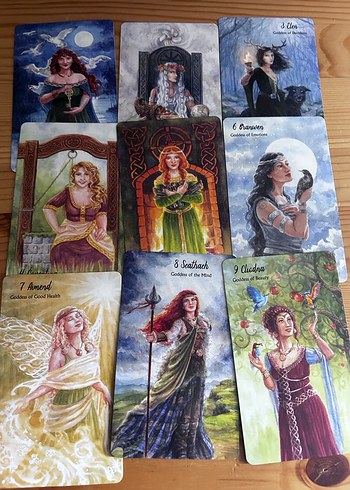 The Celtic Goddess Oracle Deck - 52 Kart ve Kitap - Görsel 3
