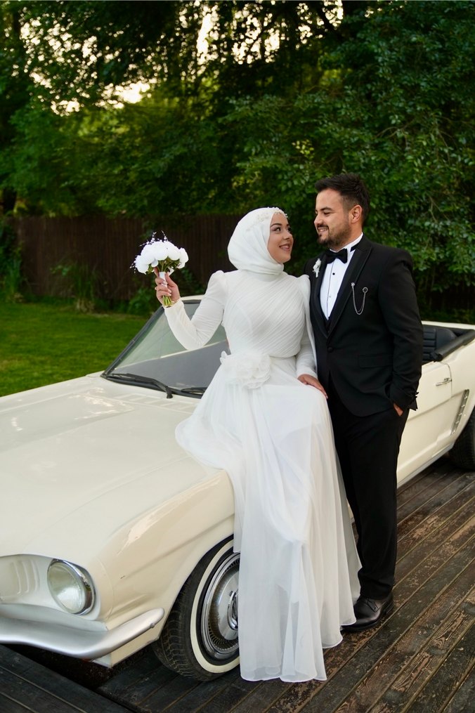 Uzun Kollu Tesettürlü Beyaz Gelinlik - Görsel 2