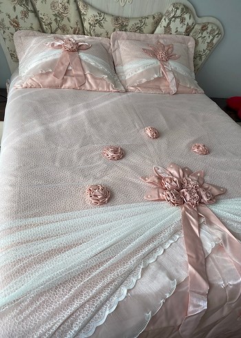 Nakışlı Pudra Pembe Yatak Örtüsü - Görsel 2