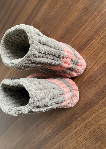 Kızlar için Nakışlı Örgü Ev Terlikleri - Görsel 7