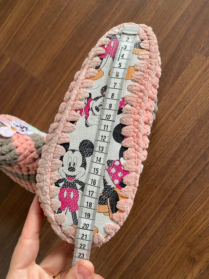 Kızlar için Nakışlı Örgü Ev Terlikleri - Görsel 4