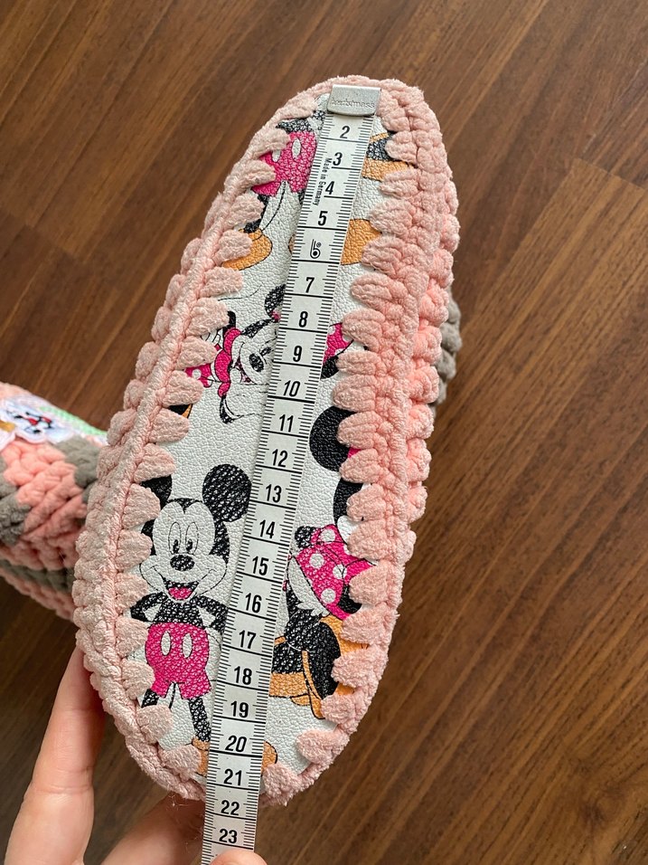 Kızlar için Nakışlı Örgü Ev Terlikleri - Görsel 3