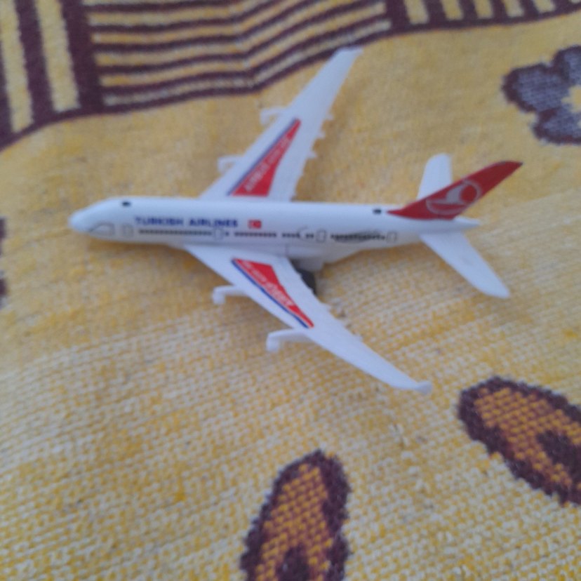 Renkli Türk Hava Yolları Airbus Model Uçağı - Görsel 2