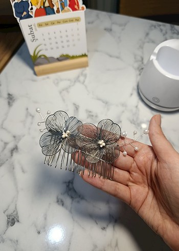 Boncuklu Gri Metal Çiçek Saç Tokası - Görsel 2