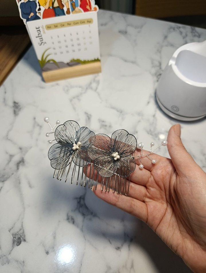 Boncuklu Gri Metal Çiçek Saç Tokası - Görsel 2