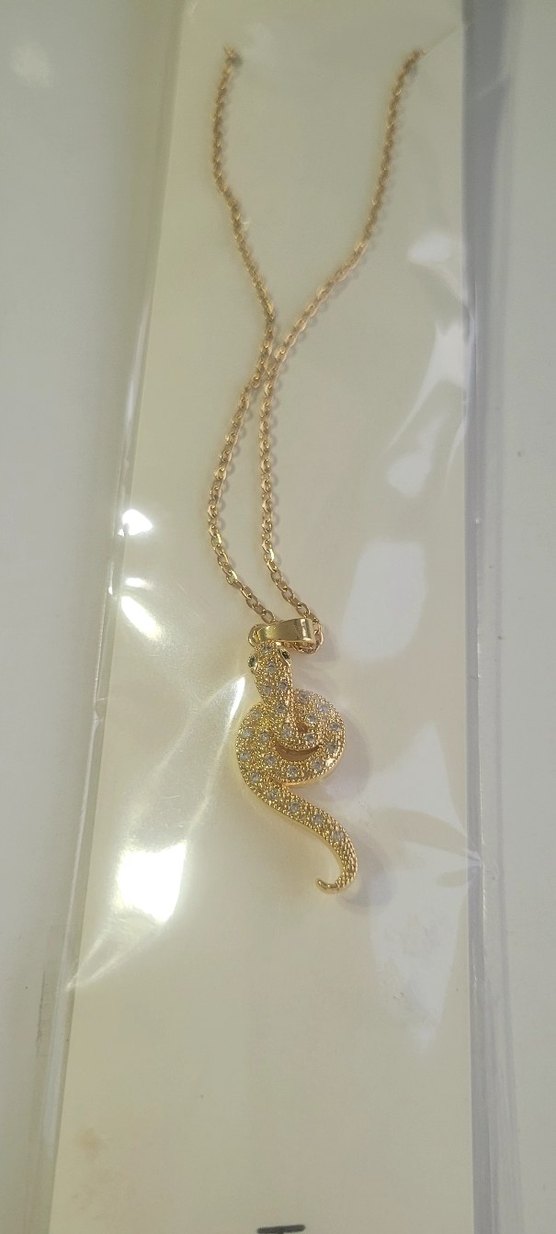 Zincir Detaylı Yılan Desenli Altın Kolye - Görsel 2