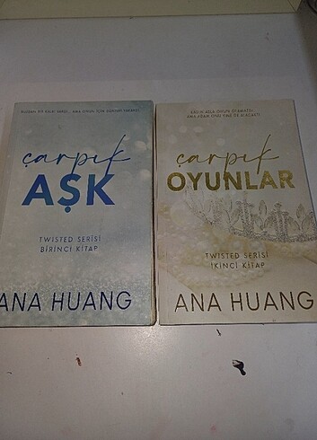 Çarpık aşk çarpık oyunlar KİTAP 