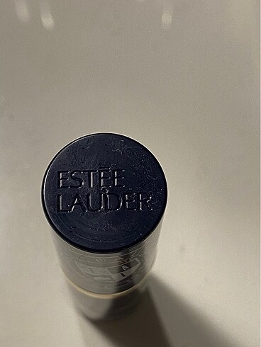 Beden pembe Renk Estee Lauder ruj