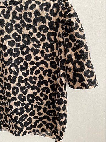 l Beden Leopar Crop
