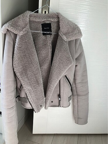 xs Beden Bershka yün kaban