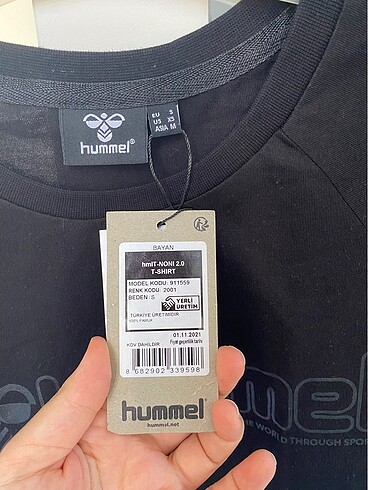 s Beden Hummel Tişört