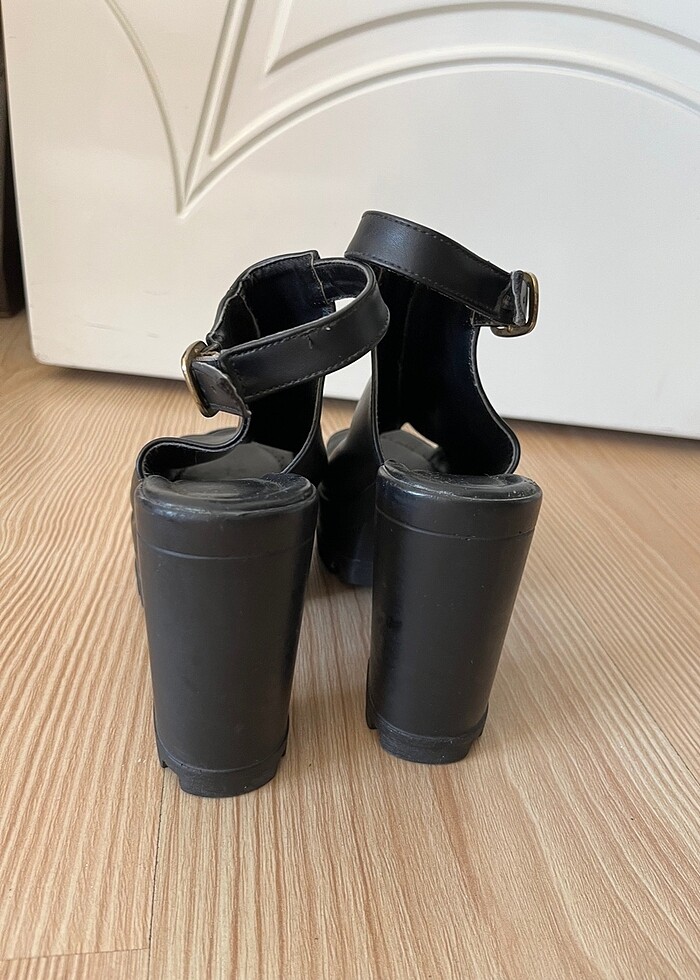Platform topuklu ayakkabı - Görsel 3