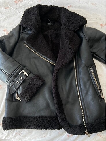 xs Beden Stradivarius kürklü biker mont