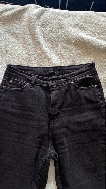 m Beden siyah Renk Zara model jean