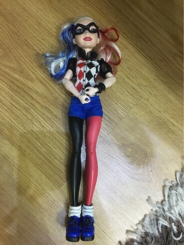 Harley Quinn Barbie Bebek