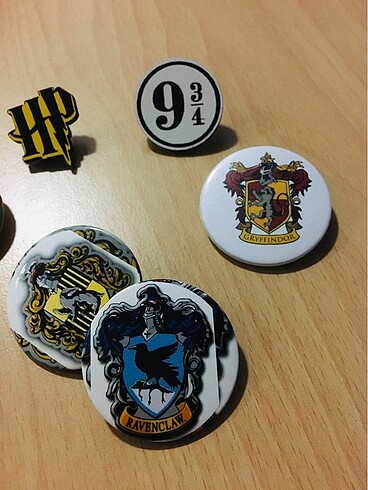 Beden çeşitli Renk Harry Potter rozet ve pin