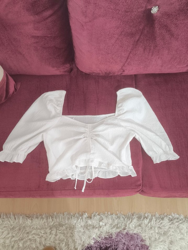 Beyaz Fırfırlı, Kısa Kollu Bluz - Görsel 2