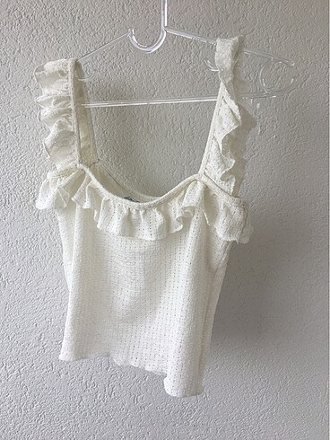 Beyaz crop top
