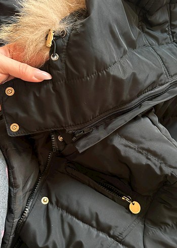 Kürk Detaylı Siyah Kadın Kışlık Mont - Görsel 5