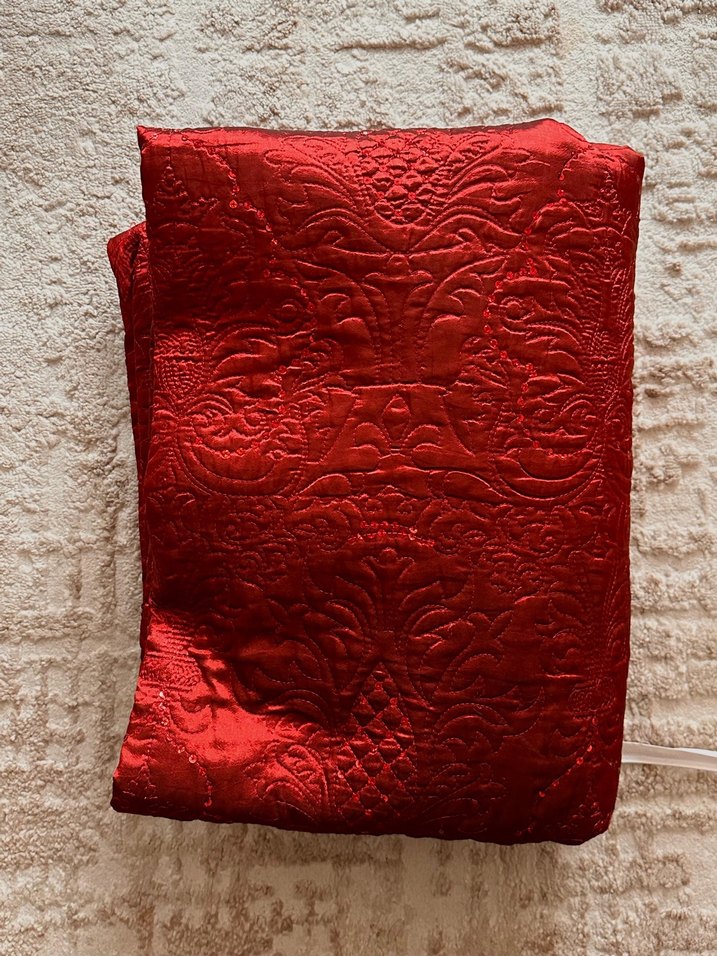 Bordo Nakışlı Yatak Örtüsü Takımı - Görsel 2