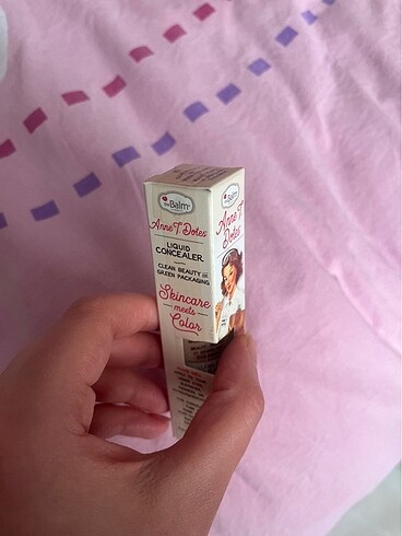 The Balm The balm concealer