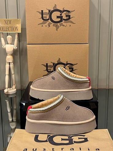 UGG SLIPPER