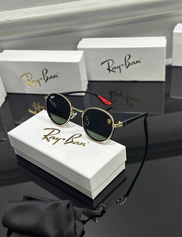 RAY BAN FERRARI
