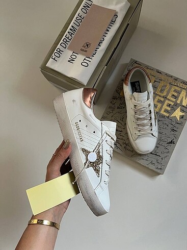 GOLDEN GOOSE DELUXE