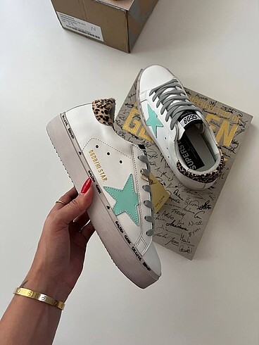 GOLDEN GOOSE DELUXE