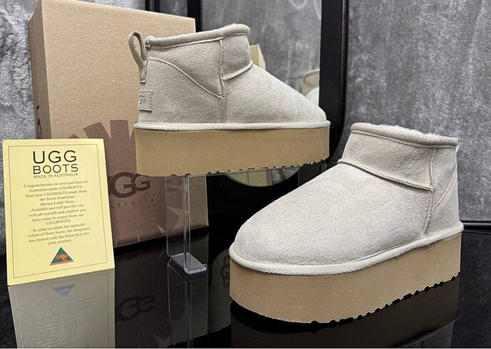 Ugg ultra mini platform