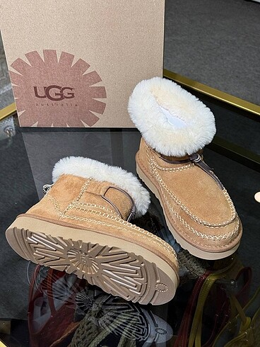 39 Beden camel Renk UGG BOT