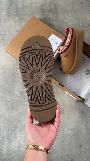 38 Beden kahverengi Renk UGG TAZZ