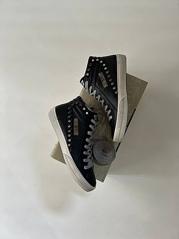GOLDEN GOOSE DELUXE