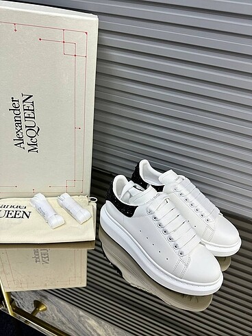 36 Beden ALEXANDER MCQUEEN SNEAKER